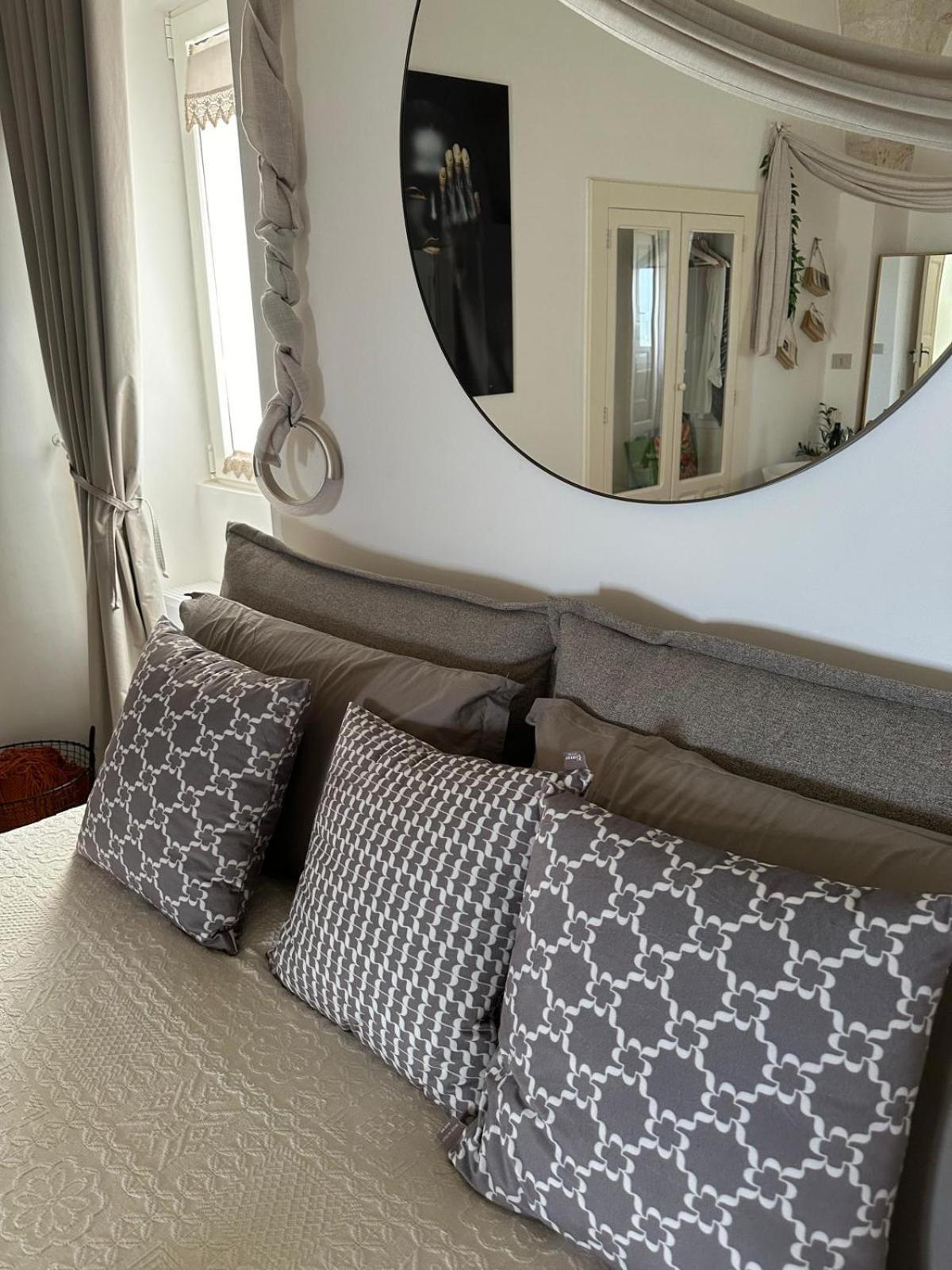 Suite Sami Charming Home 오스투니 외부 사진
