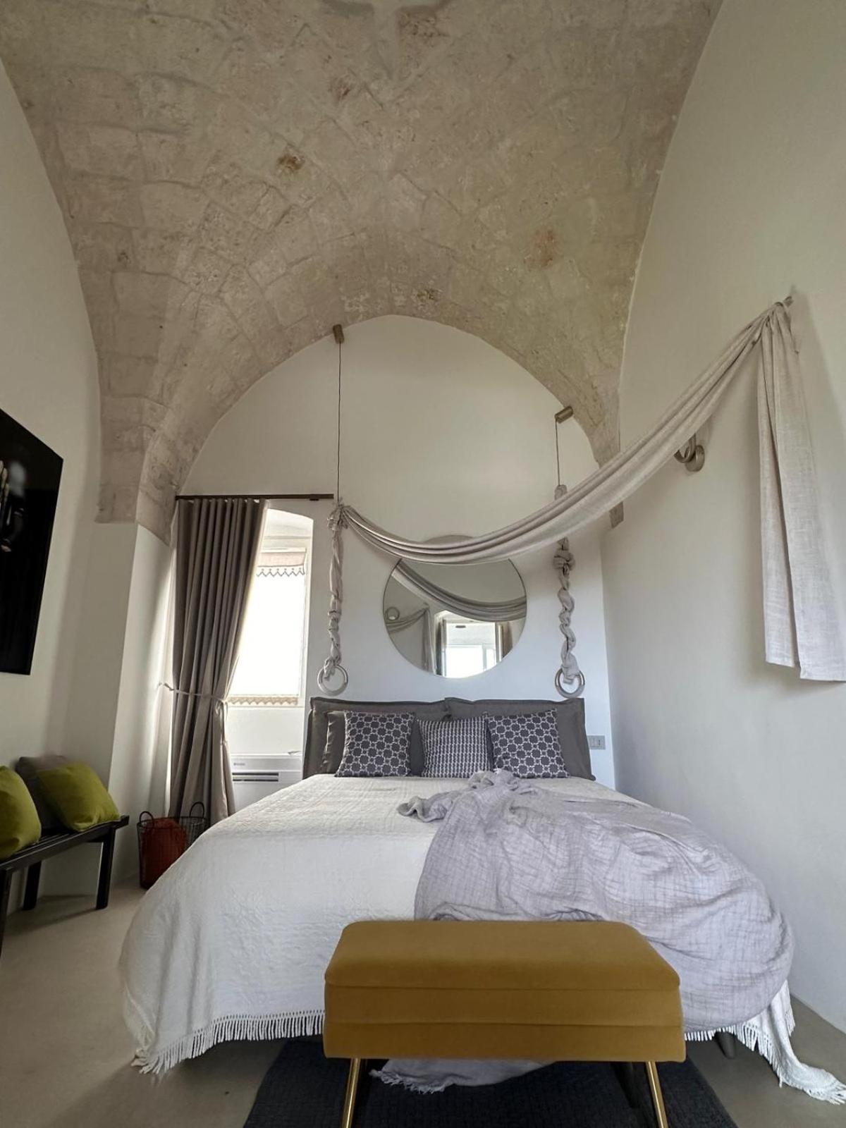 Suite Sami Charming Home 오스투니 외부 사진